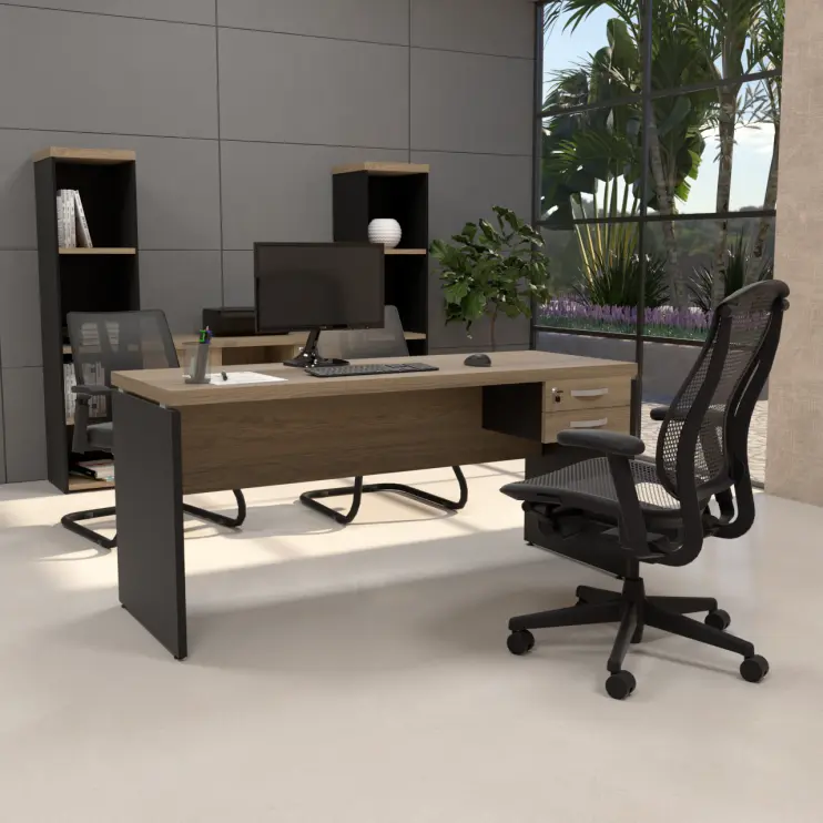 MESA RETA PÉ PAINEL COM GAVETEIRO FIXO