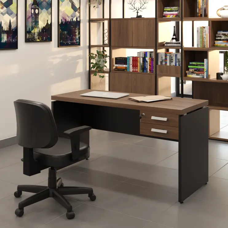 MESA RETA PÉ PAINEL COM GAVETEIRO FIXO